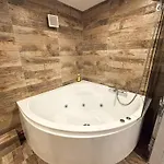 Le Souplex - Baignoire Balneo & Cosy - Acces Tram Proche - Commerces A Proximite Apartman