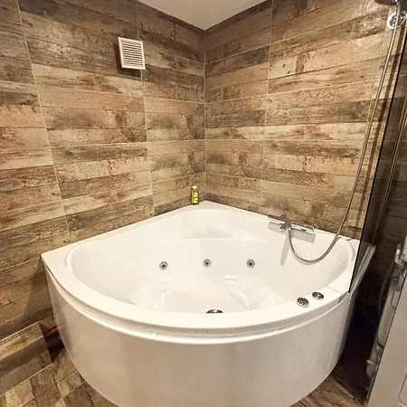 Le Souplex - Baignoire Balneo & Cosy - Acces Tram Proche - Commerces A Proximite Apartament