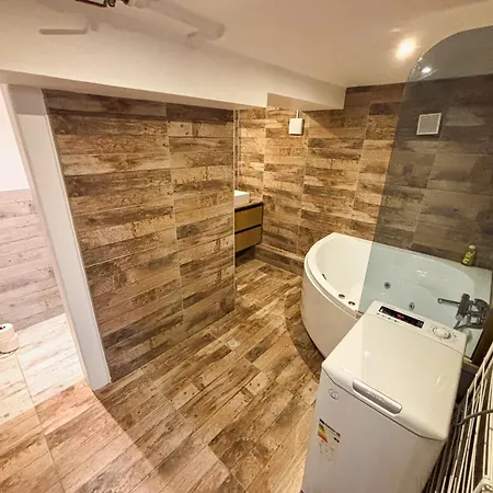 Le Souplex - Baignoire Balneo & Cosy - Acces Tram Proche - Commerces A Proximite Apartment