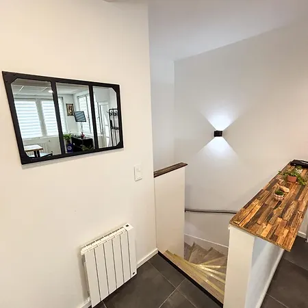 Le Souplex - Baignoire Balneo & Cosy - Acces Tram Proche - Commerces A Proximite *