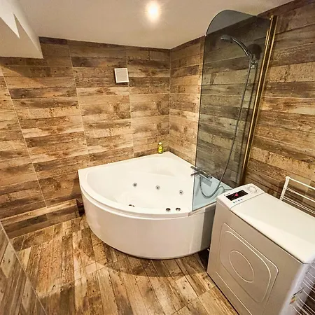 Le Souplex - Baignoire Balneo & Cosy - Acces Tram Proche - Commerces A Proximite Apartment