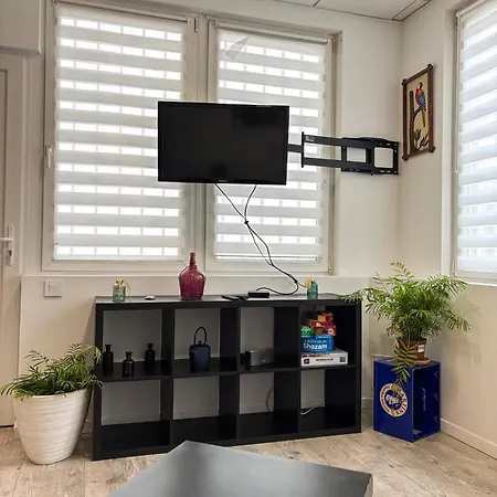 Le Souplex - Baignoire Balneo & Cosy - Acces Tram Proche - Commerces A Proximite Apartment