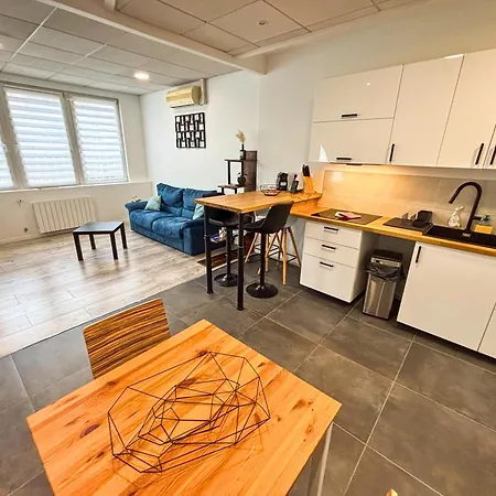 Le Souplex - Baignoire Balneo & Cosy - Acces Tram Proche - Commerces A Proximite Apartament