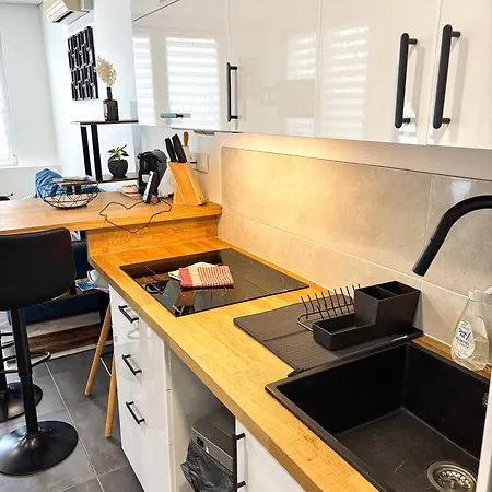 Le Souplex - Baignoire Balneo & Cosy - Acces Tram Proche - Commerces A Proximite Strasburg