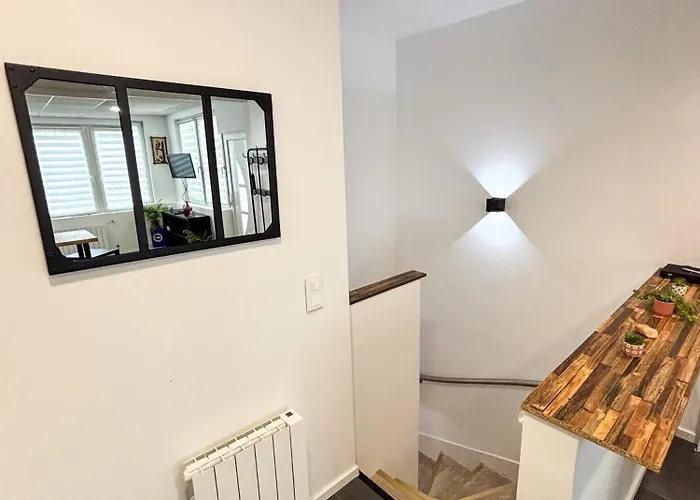 Le Souplex - Baignoire Balneo & Cosy - Acces Tram Proche - Commerces A Proximite *