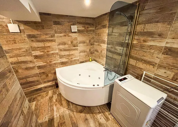 Le Souplex - Baignoire Balneo & Cosy - Acces Tram Proche - Commerces A Proximite Apartament
