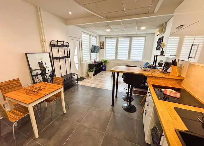 Apartament Le Souplex - Baignoire Balneo & Cosy - Acces Tram Proche - Commerces A Proximite