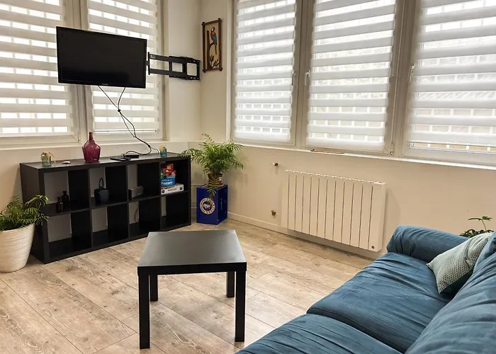 Le Souplex - Baignoire Balneo & Cosy - Acces Tram Proche - Commerces A Proximite